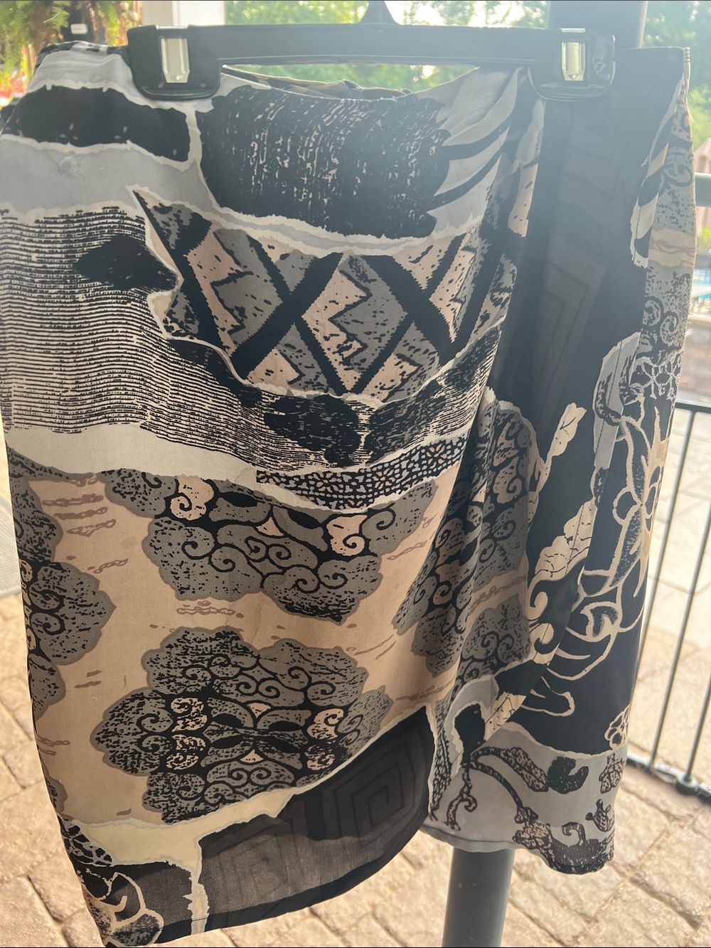 Peter Nygard Black and Cream Patterned A-Line Skirt